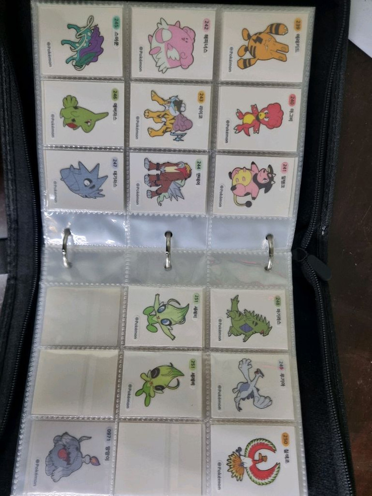 포켓몬띠부씰 1세대 (뮤츠2종 뮤2종 제외) 2세대 전종 및 349세대 다수 일괄팝니다 이미지