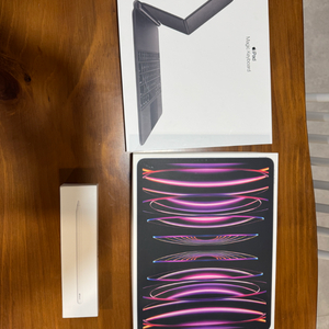 아이패드 프로 m2 13인치 256gb, 매직키보드, 애플펜슬 s급 판매합니디. 이미지