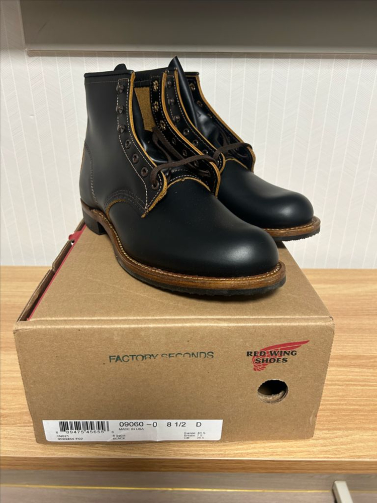 레드윙 9060팝니다 이미지