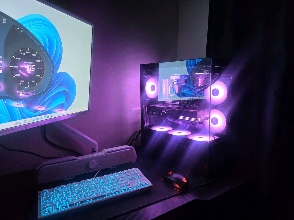 라이젠 7800X3D RTX 5070 32G 1TB 게이밍 컴퓨터 본체 이미지