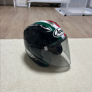 아라이 헬멧 트리콜로 이미지