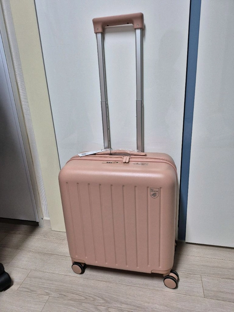 18인치 캐리어 핑크블로썸 색상 완전 새제품 이미지