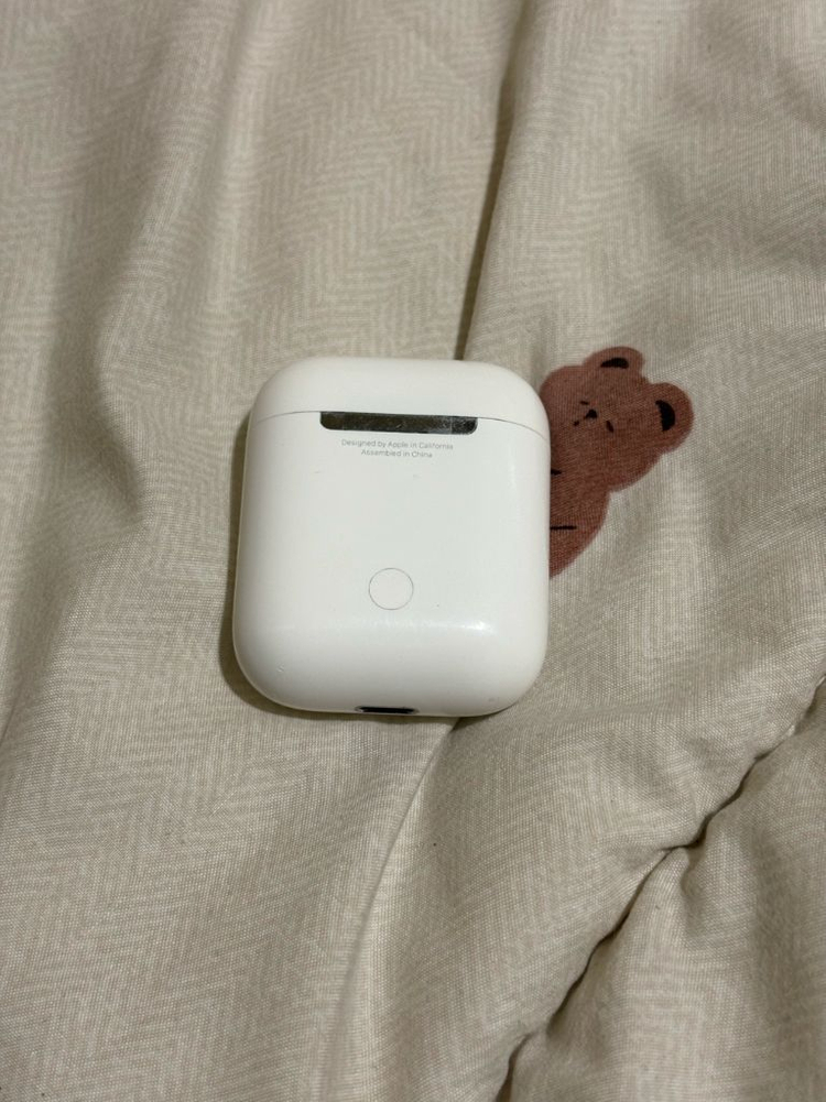 에어팟 2세대 본체 팝니다 이미지