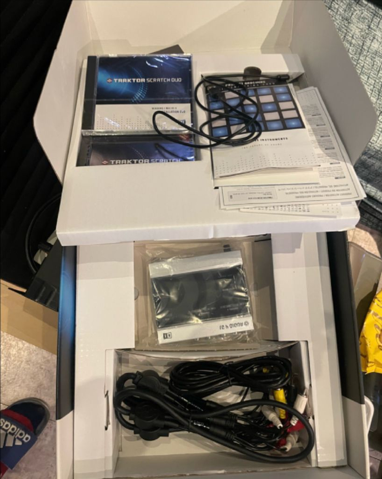 DJ 스크래치 컨트롤러 세트 트랙터 traktor duo 이미지