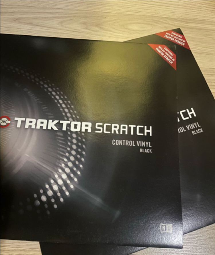 DJ 스크래치 컨트롤러 세트 트랙터 traktor duo 이미지