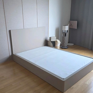 시몬스 침대프레임 D2178 모델 퀸사이즈 새것수준(한달사용) 매트리스X 이미지