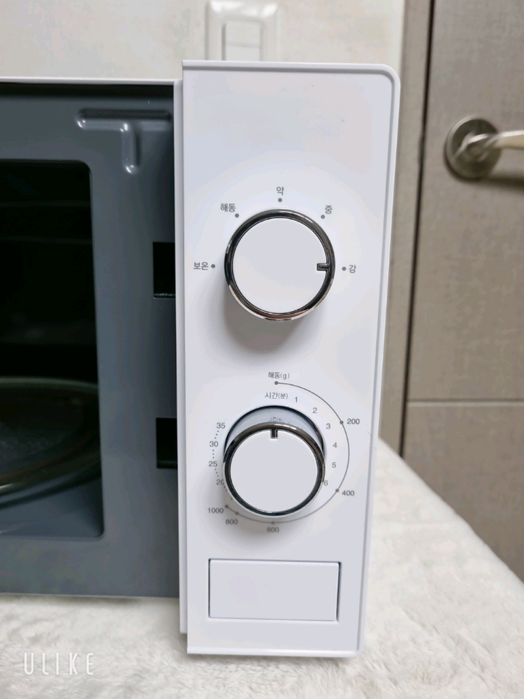 쿠쿠 전자레인지 CMW-A201DW 20리터 이미지