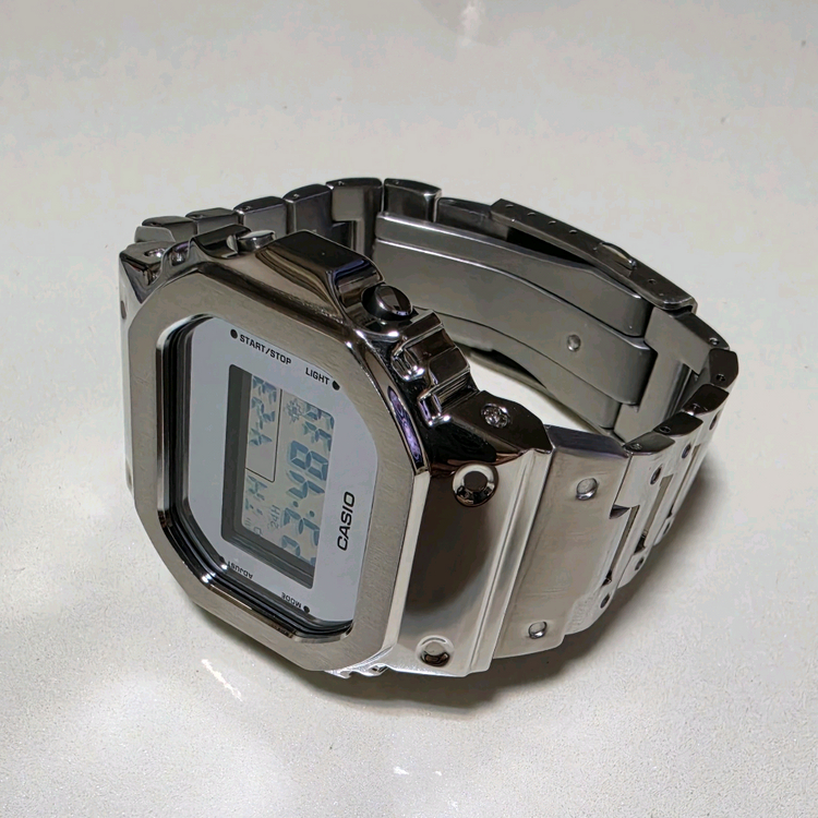 카시오 지샥 DW-5600 메탈 커스텀 이미지