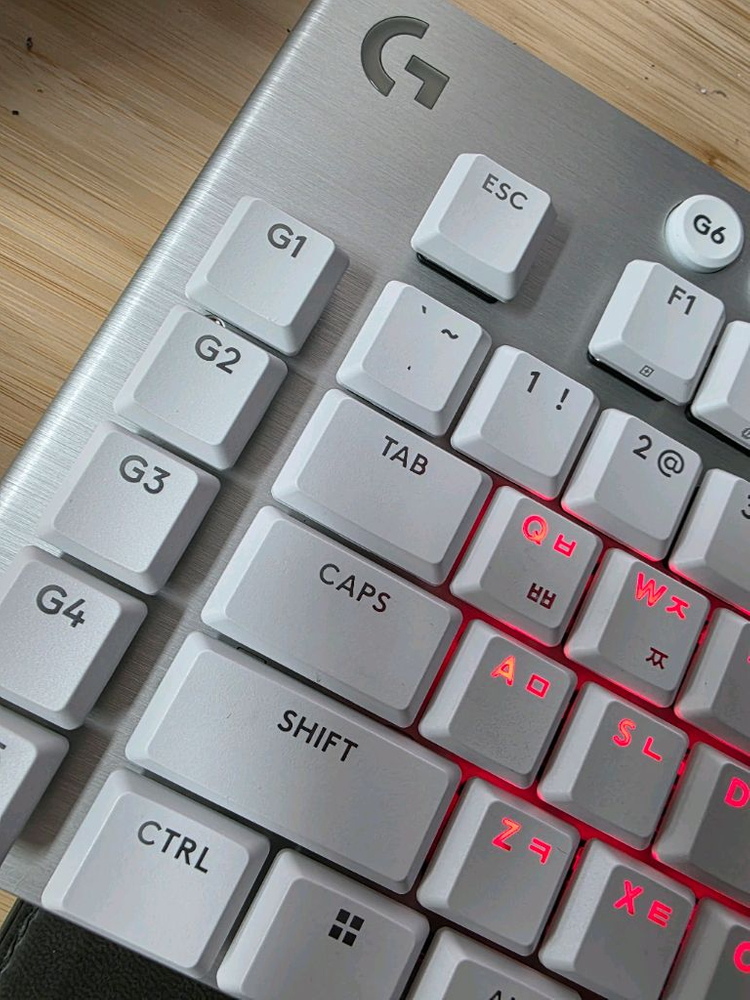 로지텍 G915X lightspeed 무선게이밍키보드 화이트,갈축 이미지