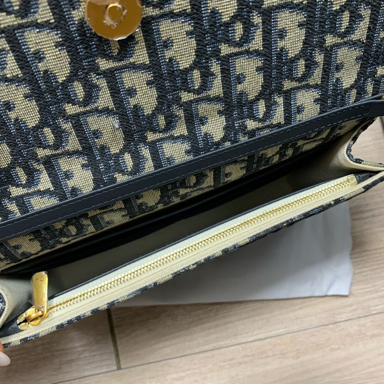 [ 새상품 ] 디올 새들 클러치백 이미지