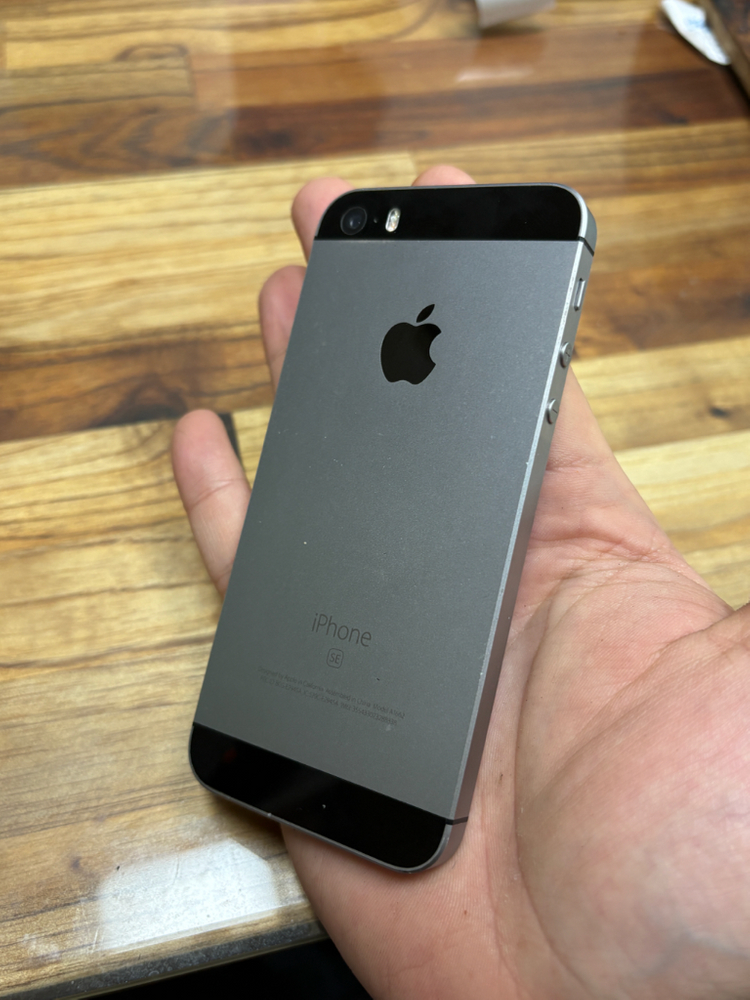 아이폰se 스페이스그레이 64gb 정품 s급 이미지