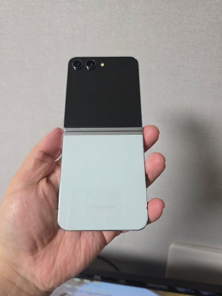 갤럭시 Z플립5 민트 512기가 A급 팝니다 이미지