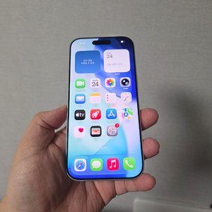 아이폰17 화이트 256기가 새상품 팝니다 이미지