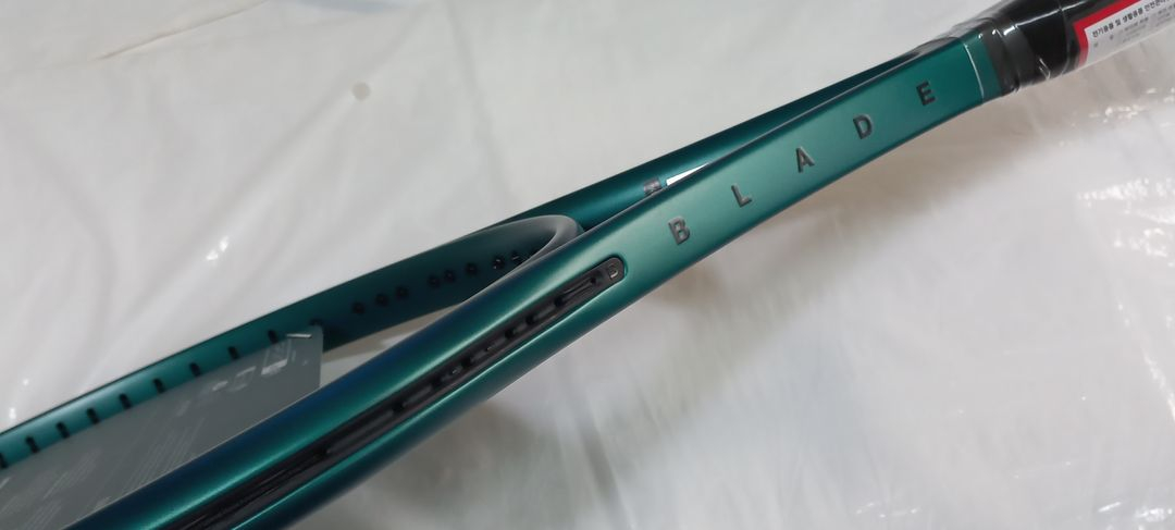 테니스라켓 윌슨 블레이드 v9 104 (290g) 이미지