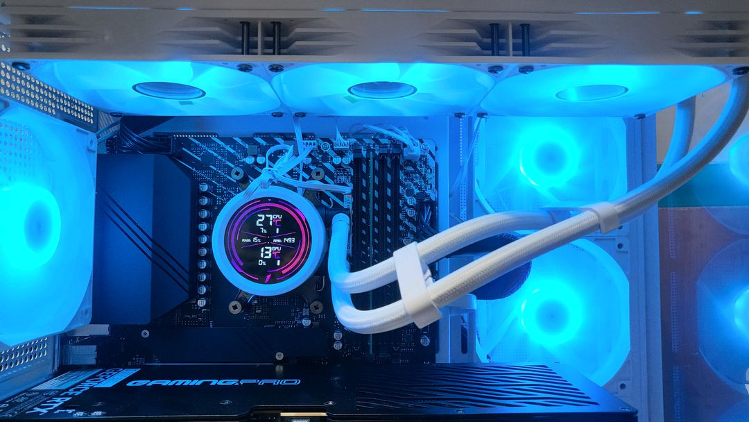 9800x3d 5080 신품 본체 이미지