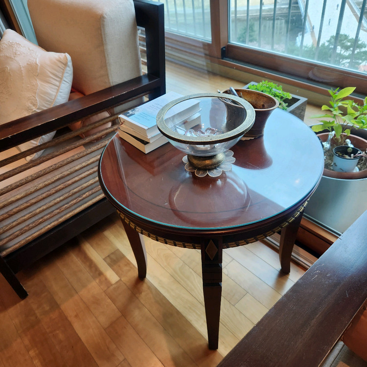 라운지체어와 테이블세트 이미지