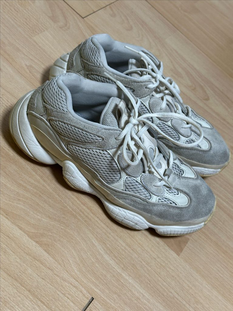 아디다스 이지 500 스니커즈 280 이미지