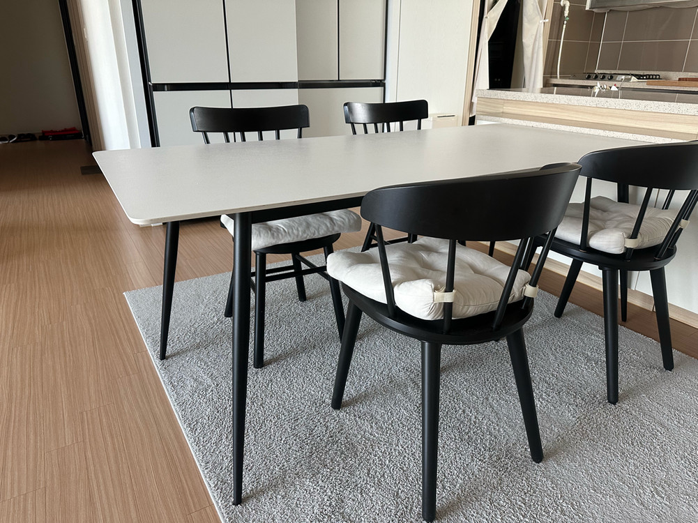 세라믹 식탁 6인용 + 의자 세트 판매 이미지