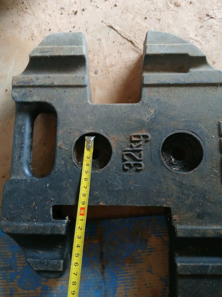 동양트랙터웨이트 32킬로 4개모두 27만원 이미지