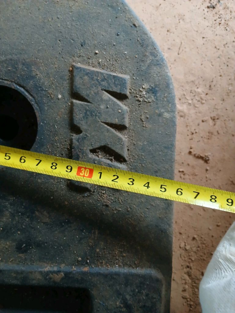 동양트랙터웨이트 32킬로 4개모두 27만원 이미지