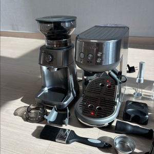 브레빌 밤비노 커피머신+그라인더(BES450/BCG600) 상태좋아요 이미지