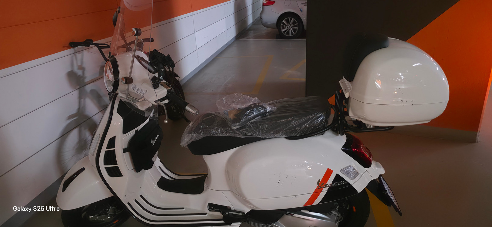 베스파300GTS 이미지