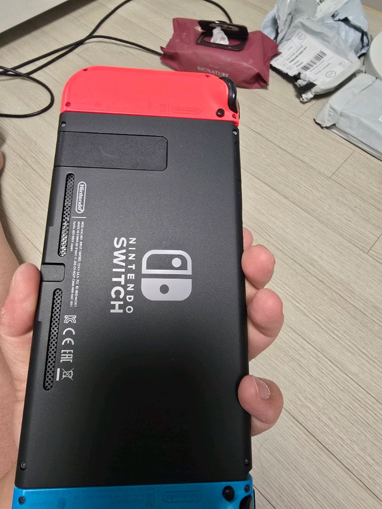 닌텐도스위치개선판256 이미지