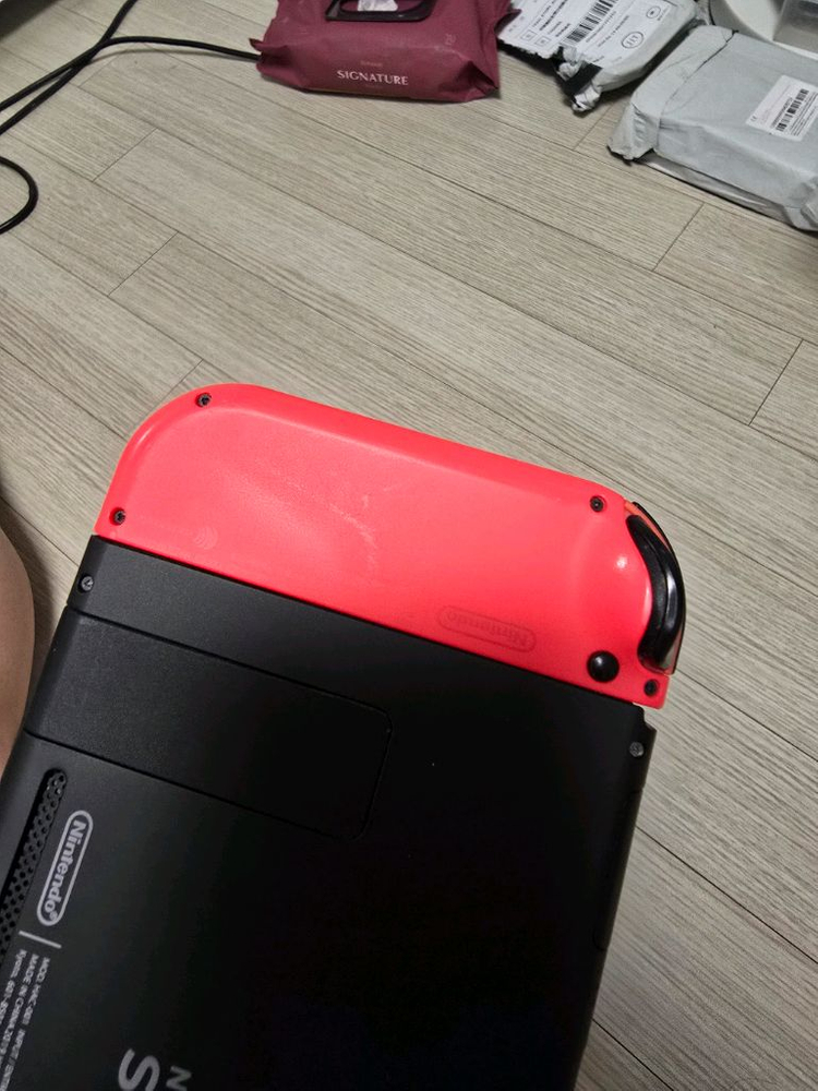 닌텐도스위치개선판256 이미지