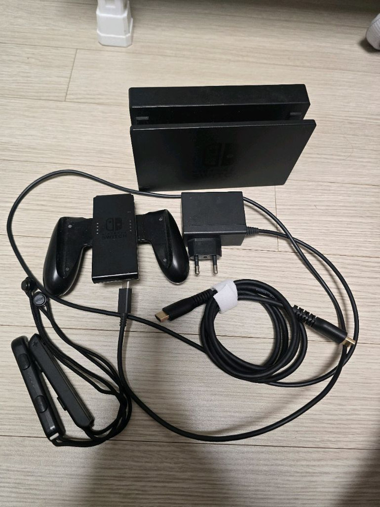 닌텐도스위치개선판256 이미지