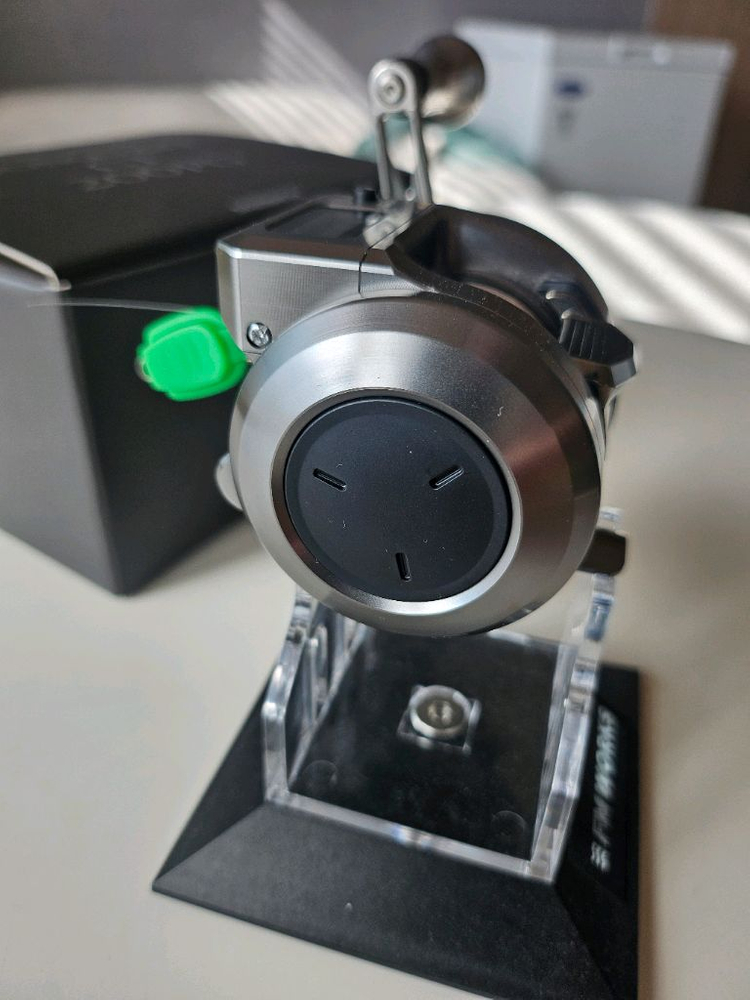 시마노 25 오시아 콘퀘스트200PG 수심체크릴 은콩 이미지