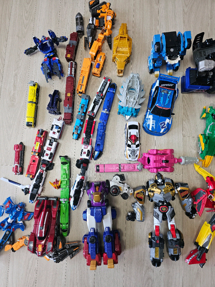 킹가이더 등 헬로카봇 변신로봇 일괄 이미지