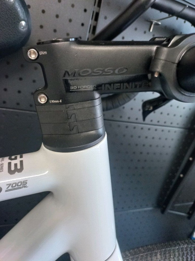 그래블 자전거 전자변속 MOSSO GRAVEL G3 이미지