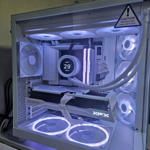 NZXT 셋업 9950x 초고사양 컴퓨터 팝니다. 이미지
