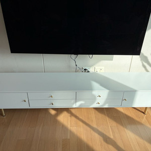 화이트 tv 거실 수납장 이미지