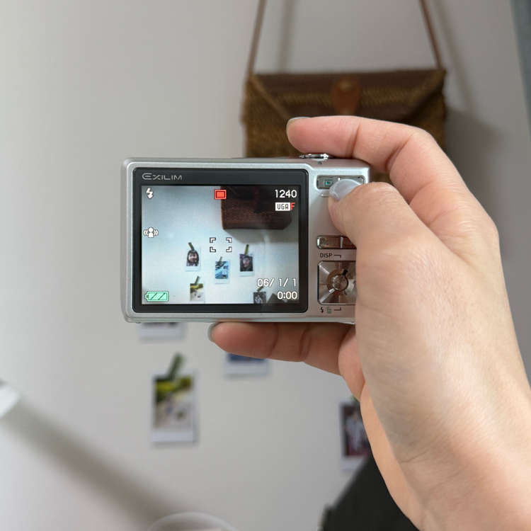 카시오 엑실림 z600 빈티지 디카 디지털카메라 실버 이미지