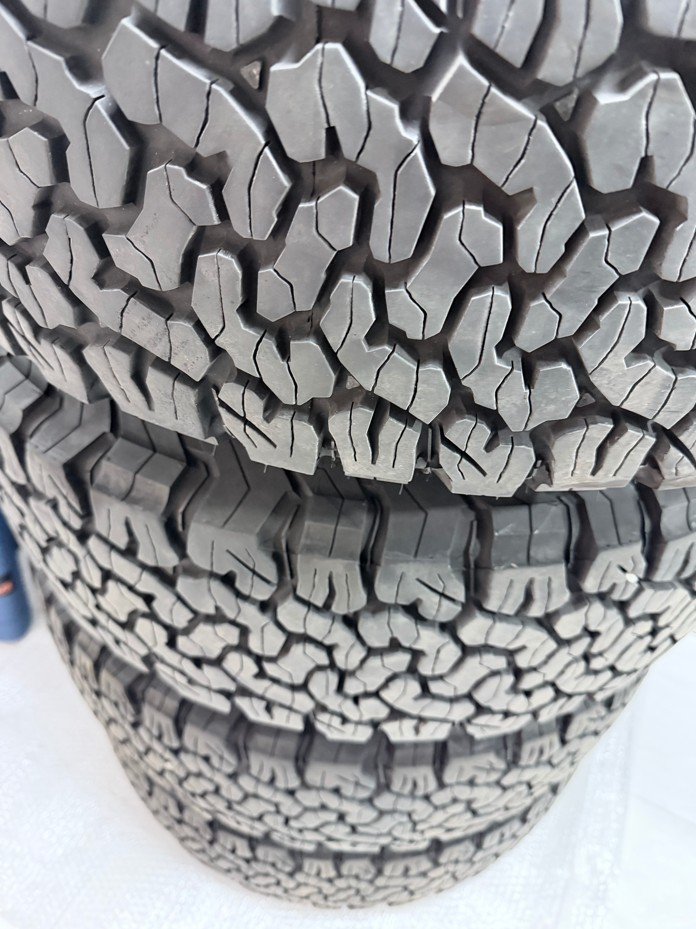 렉스턴스포츠칸 32사이즈 휠타이어(메소드, BF굿리치K02) 이미지