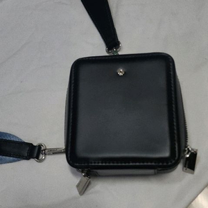 쌤소나이트 Z플립 크로스백 이미지