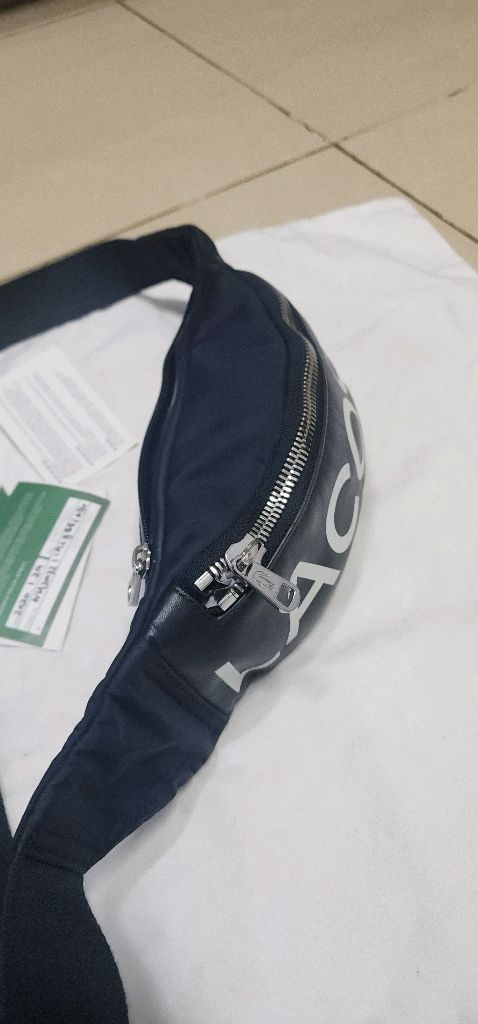 라코스테 레터링 웨이스트백 이미지