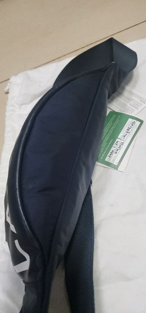 라코스테 레터링 웨이스트백 이미지