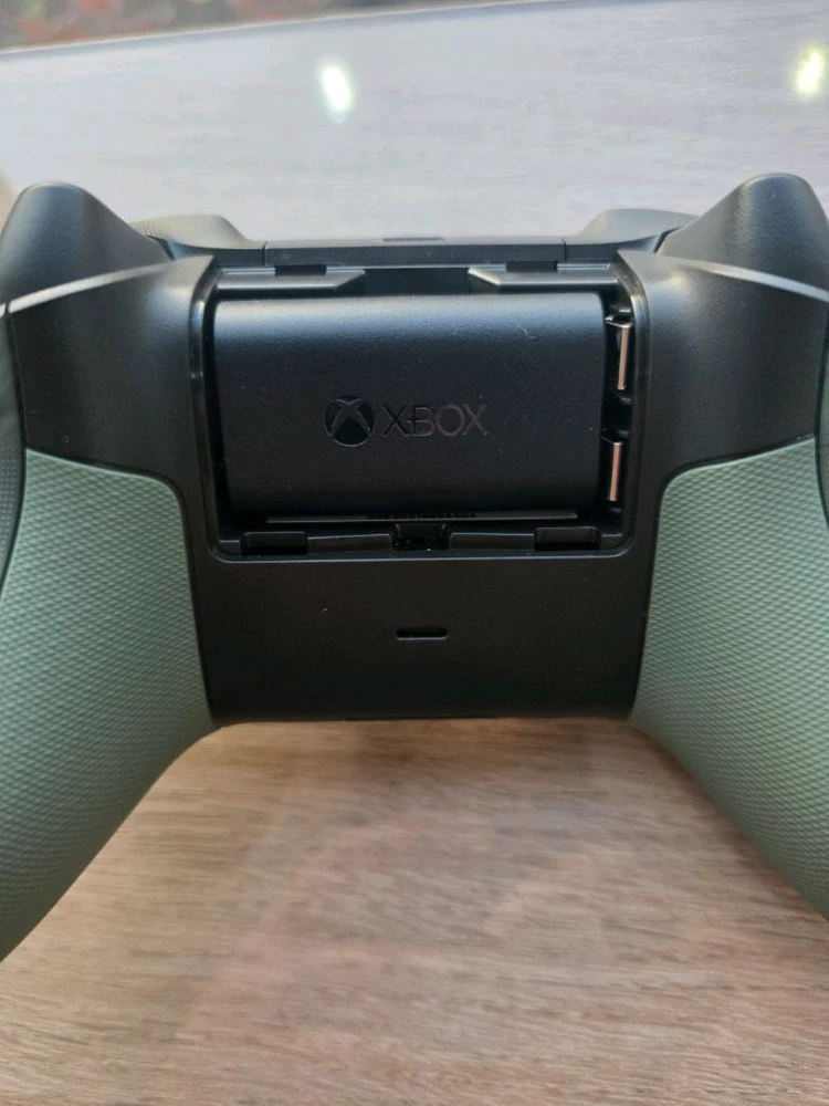 [배터리포함] XBOX 4세대 스페셜 에디션 패드(녹터널 베이퍼) 이미지