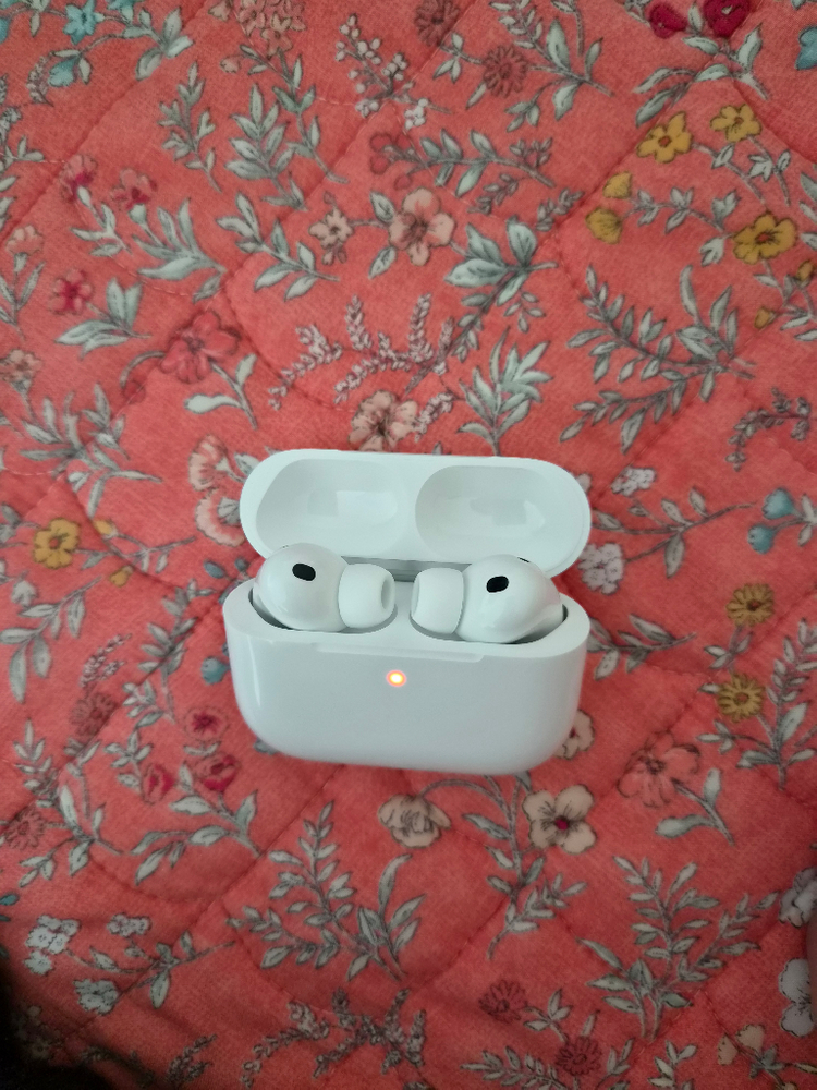 애플 에어팟 프로 3세대 입니다- 이미지