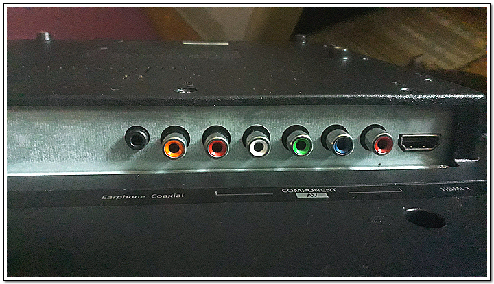 32인치 와이드뷰 TV 모니터 이미지