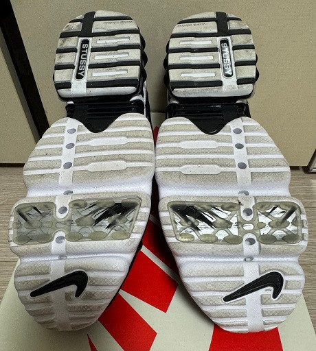 스투시 X 나이키 에어 줌 스피리돈 쿠키니 블랙 이미지