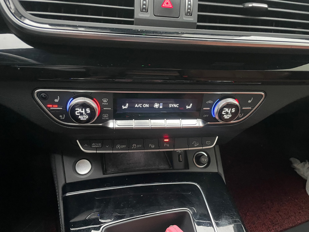 Q5 (FY) 45 TFSI 콰트로 프리미엄 중고차 21년07월 75248km 완전무사고 브라운시트 이미지