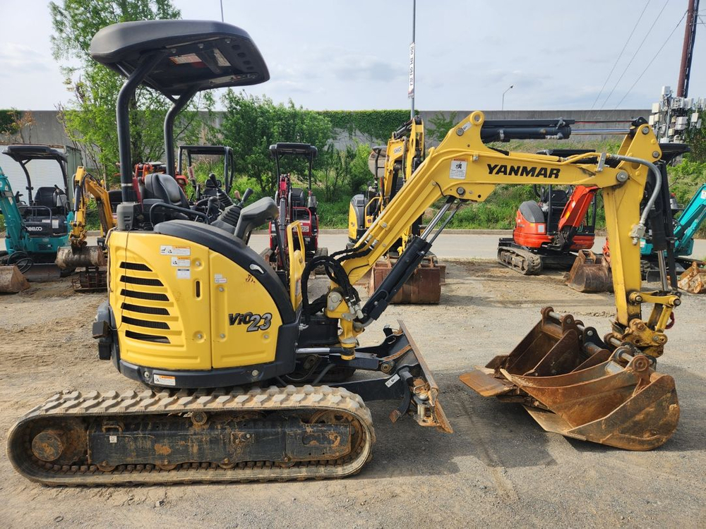 중고미니굴삭기 얀마 VIO23 2020년식 저가동 버켓4종 대구위치 중고굴삭기매매 이미지