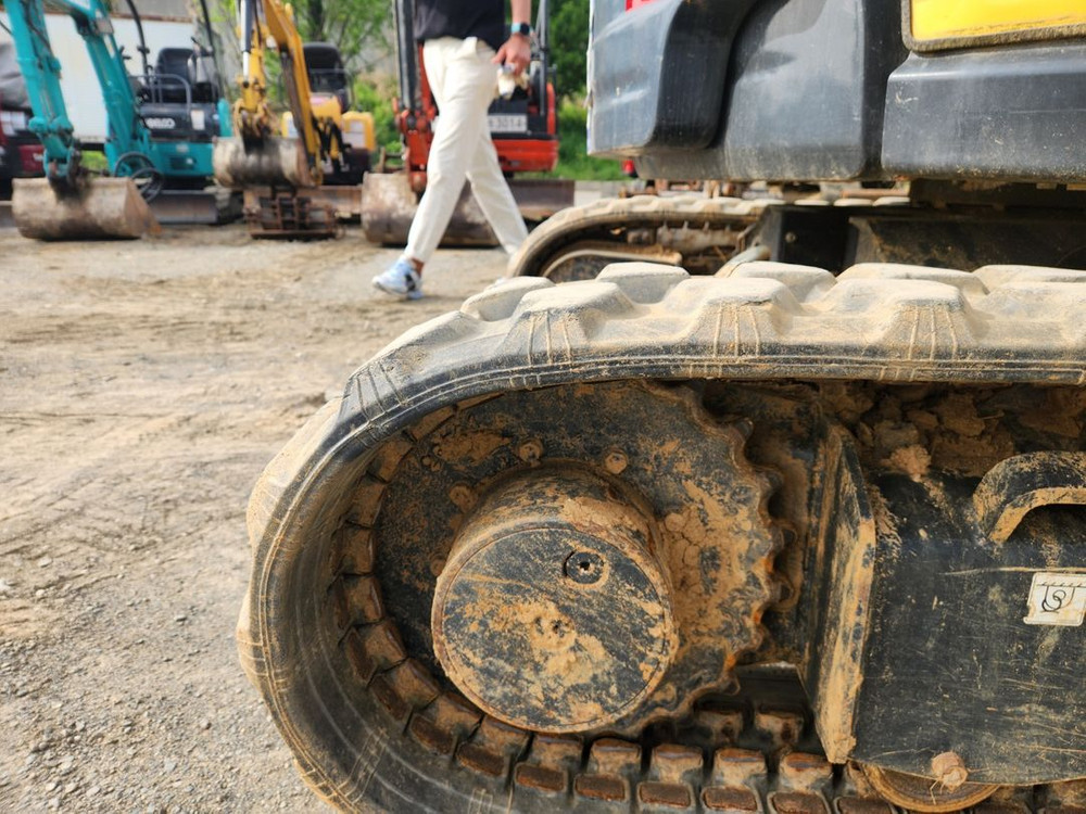 중고미니굴삭기 얀마 VIO23 2020년식 저가동 버켓4종 대구위치 중고굴삭기매매 이미지