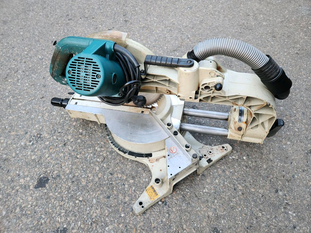 일제 마끼다 슬라이딩 각도절단기 12인치 이미지