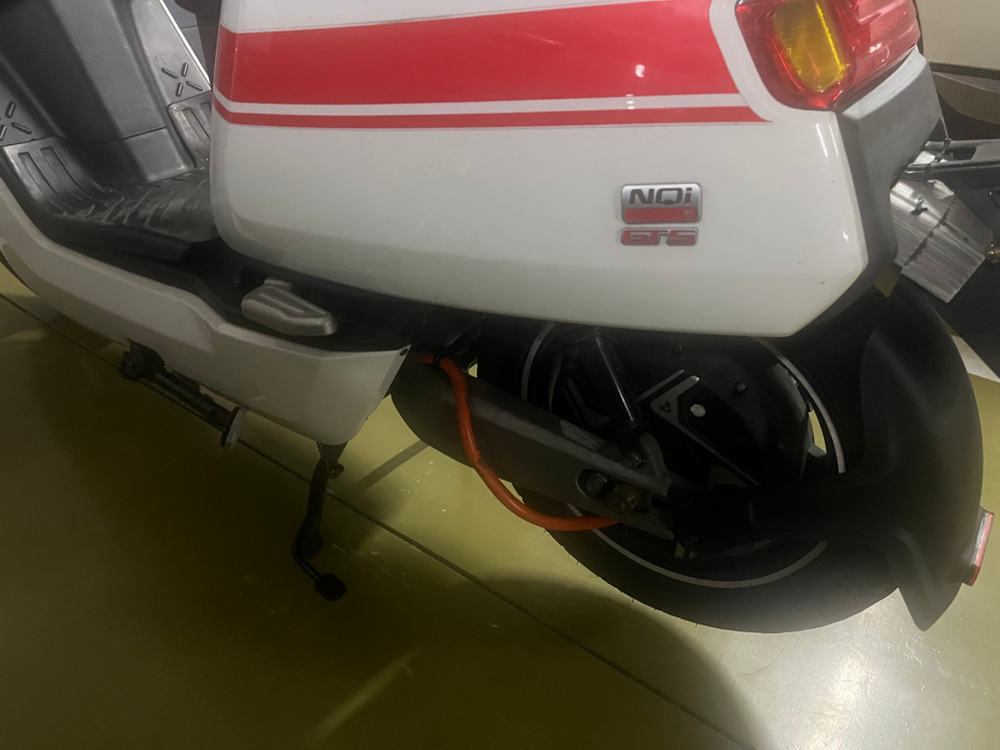 니우(NIU) NQI-GTS 전기스쿠터 이미지