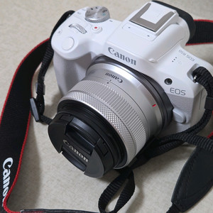 캐논 EOS R50