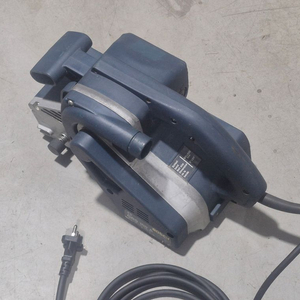 보쉬 밸트샌더 (BOSCH/ GBS 100A) 중고 팝니다 이미지